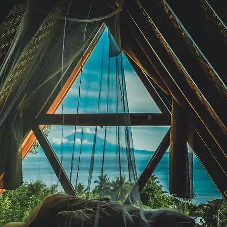 Hotel Denbencingah - Stylish Triangle Across The Beach